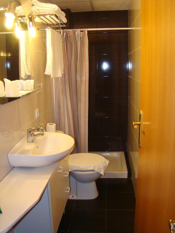Hostal Platja كامبريلس المظهر الخارجي الصورة