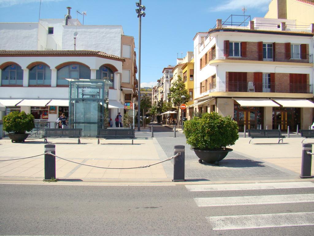 Hostal Platja كامبريلس المظهر الخارجي الصورة