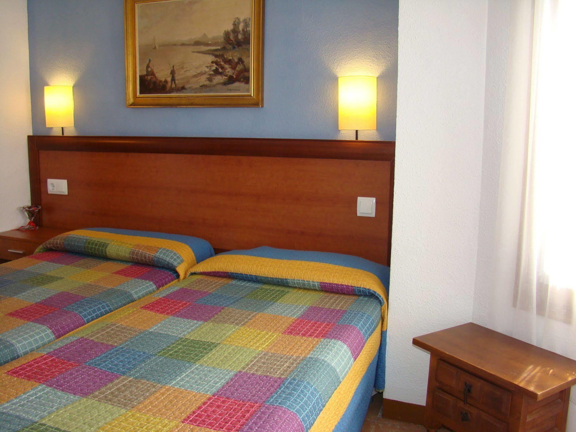 Hostal Platja كامبريلس المظهر الخارجي الصورة